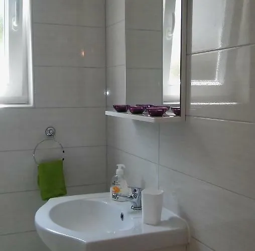 Sara Apartman Premantura